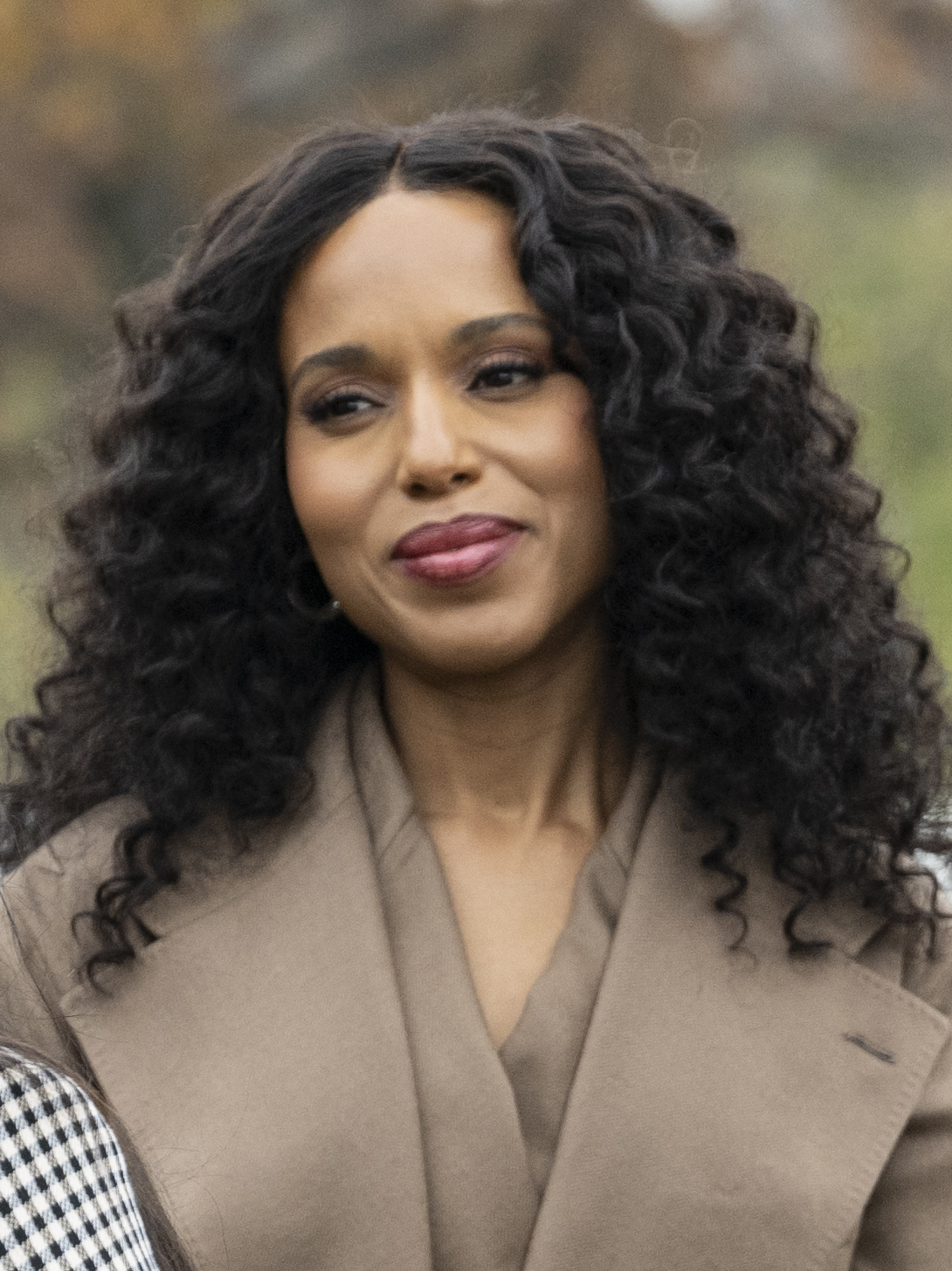 KERRY WASHINGTON'S THROWBACK PHOTO HAS US SCREAMING: That Supergirl Tee Was a SIGN