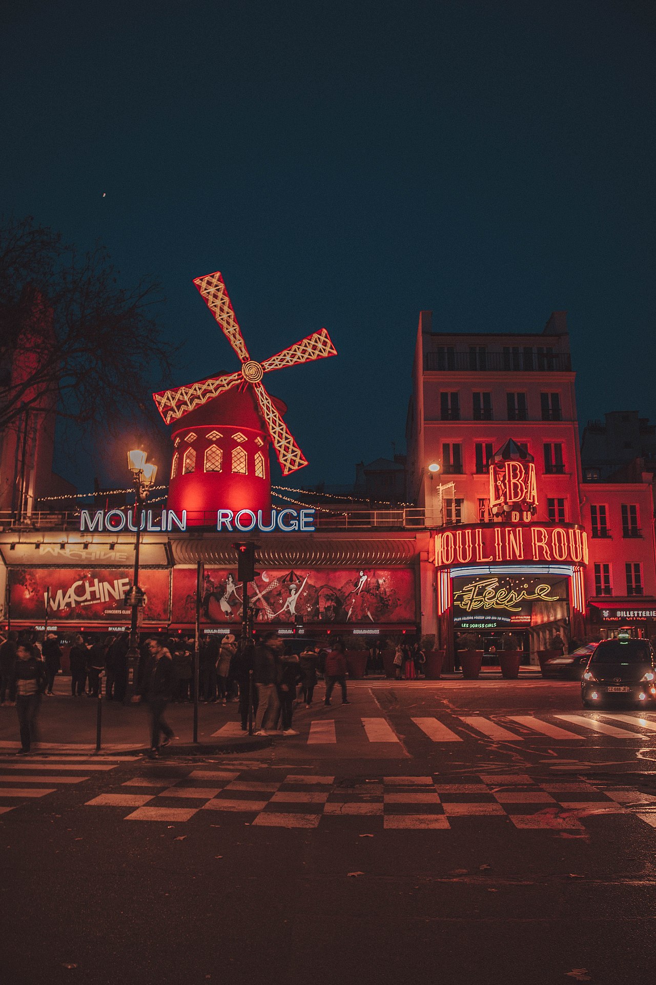 Moulin Rouge — Moulin Rouge signage (2019-02-09 18.26.59 Piqsels.com en)