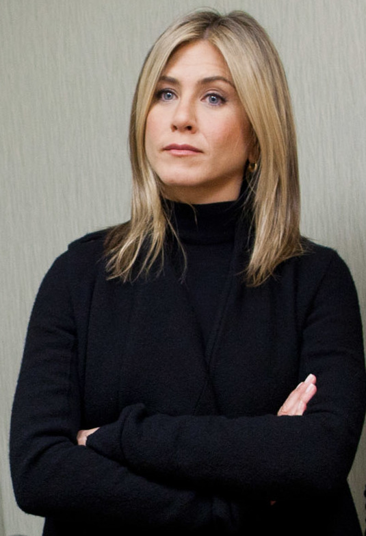 JENNIFER ANISTON'S 'BASIC' BLACK TOP is A $420 THE ROW PIECE — BUT THERE'S A $13 AMAZON SOLUTION